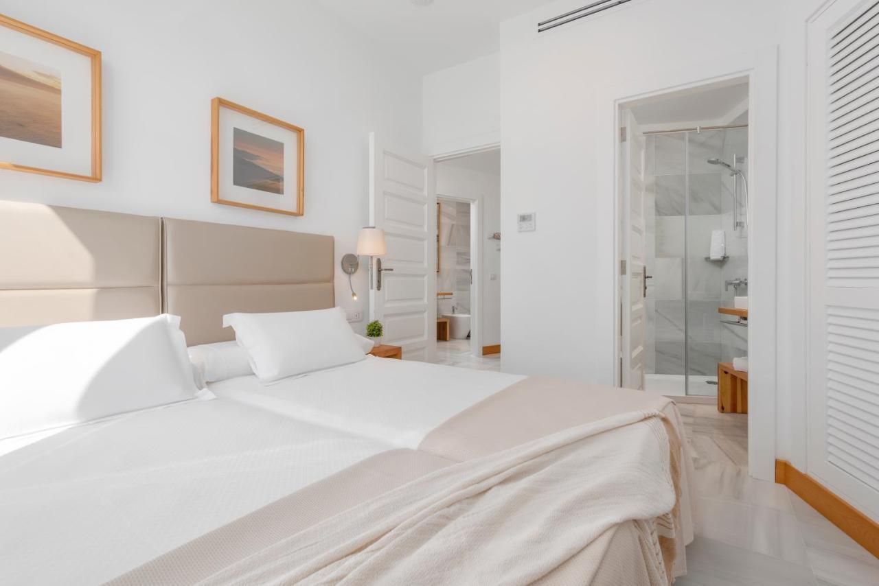 Tower Suites By Upper Luxury Housing - Parque Santiago Playa de las Américas Extérieur photo