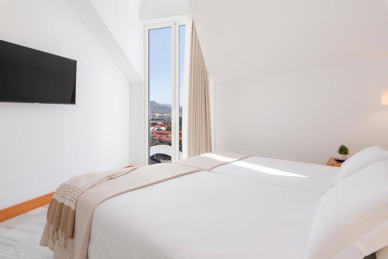 Tower Suites By Upper Luxury Housing - Parque Santiago Playa de las Américas Extérieur photo